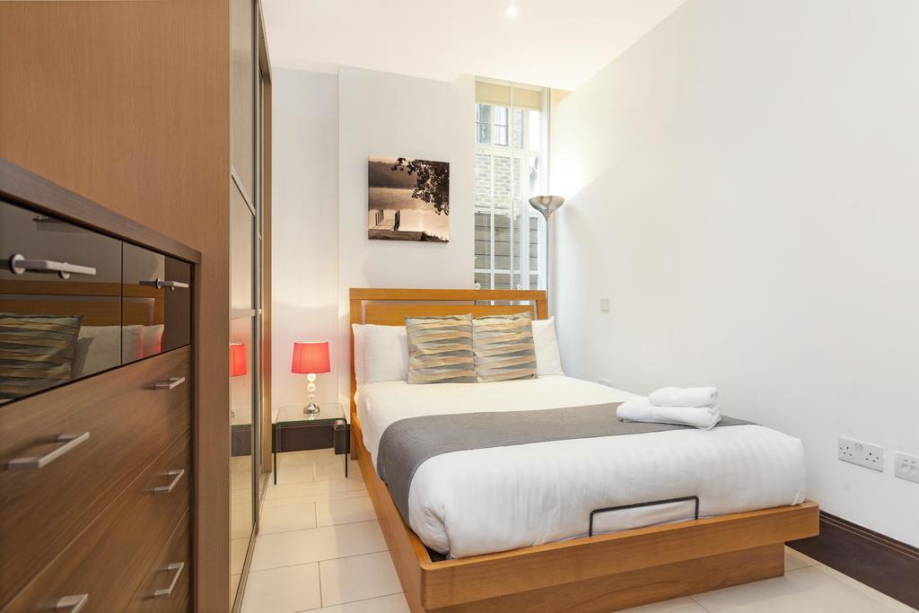 Club Living - Barbican Apartments London Bagian luar foto
